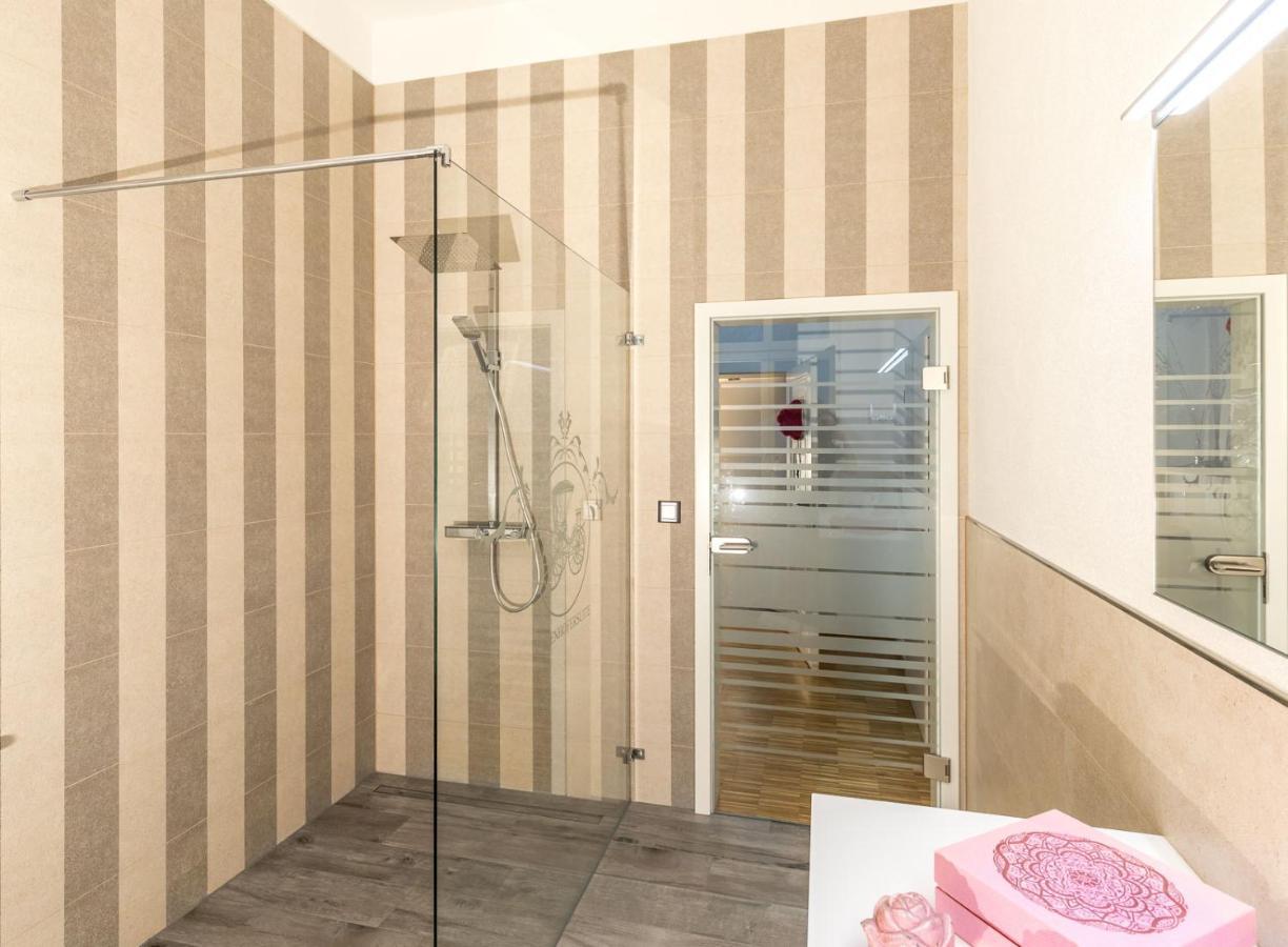 Schwarzwaldzimmer & Schwarzwald Design Apartment Rottweil Extérieur photo